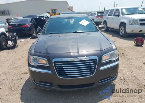2013 Chrysler 300 Motown from USA, damaged, VIN 2C3CCAAG3DH658942